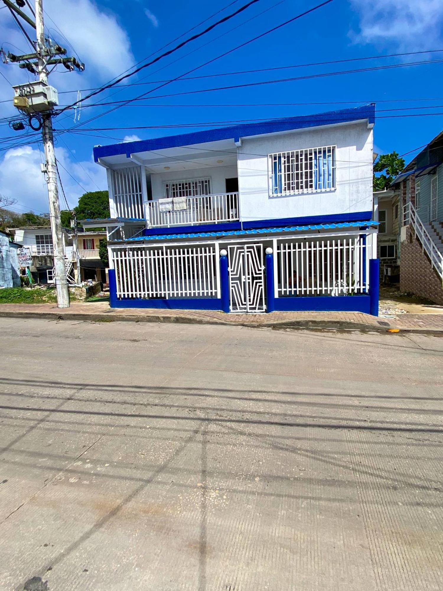Miss Yasmin Place San Andrés Esterno foto